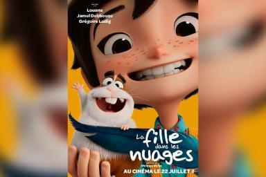 La fille dans les nuages